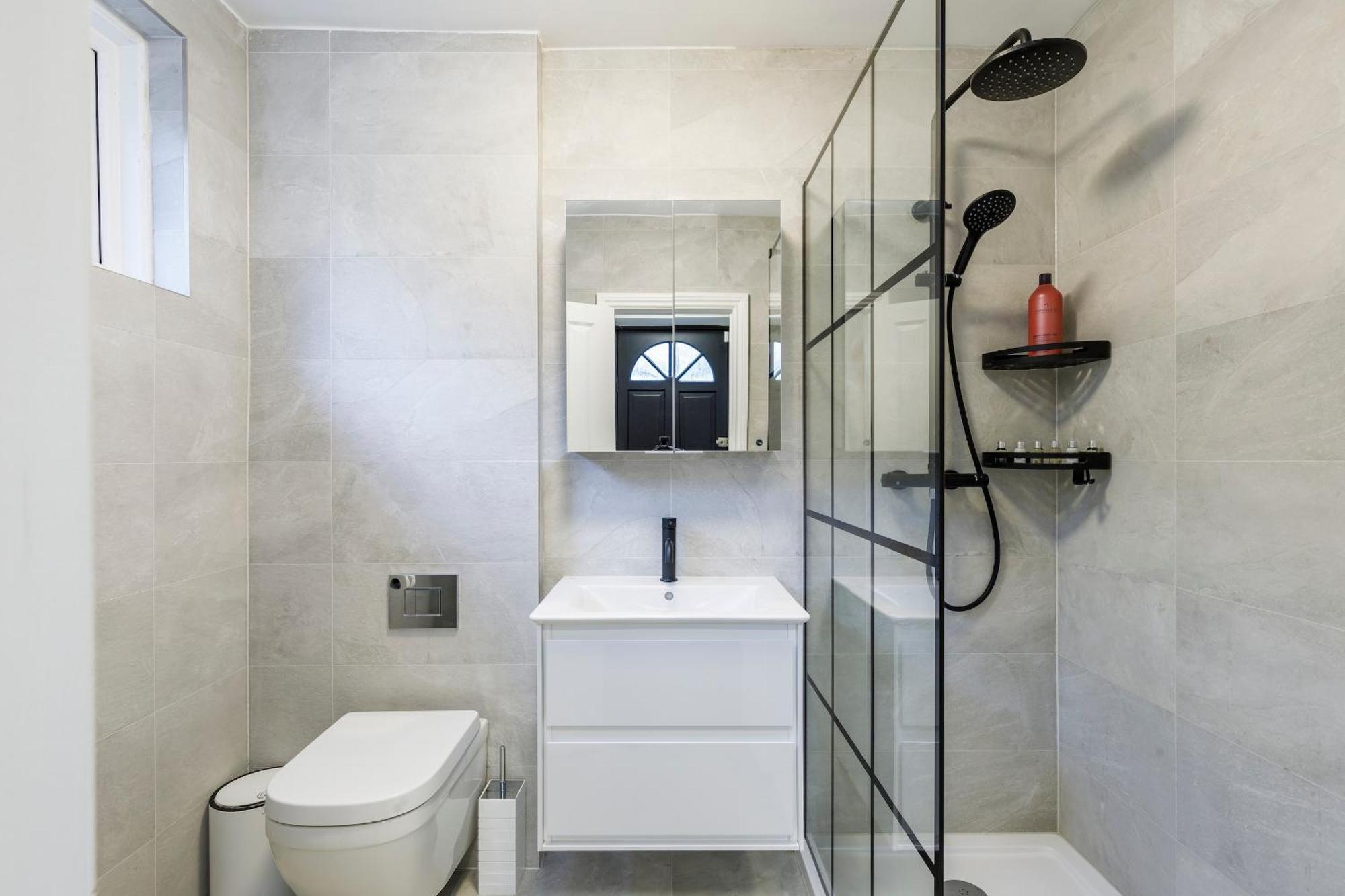 Spacious 2 Bedroom Apartment With Beautiful Garde برايتون المظهر الخارجي الصورة